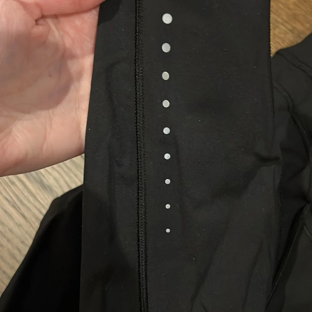 Lululemon size 8 Swift Speed HR Tight 23” Excellent